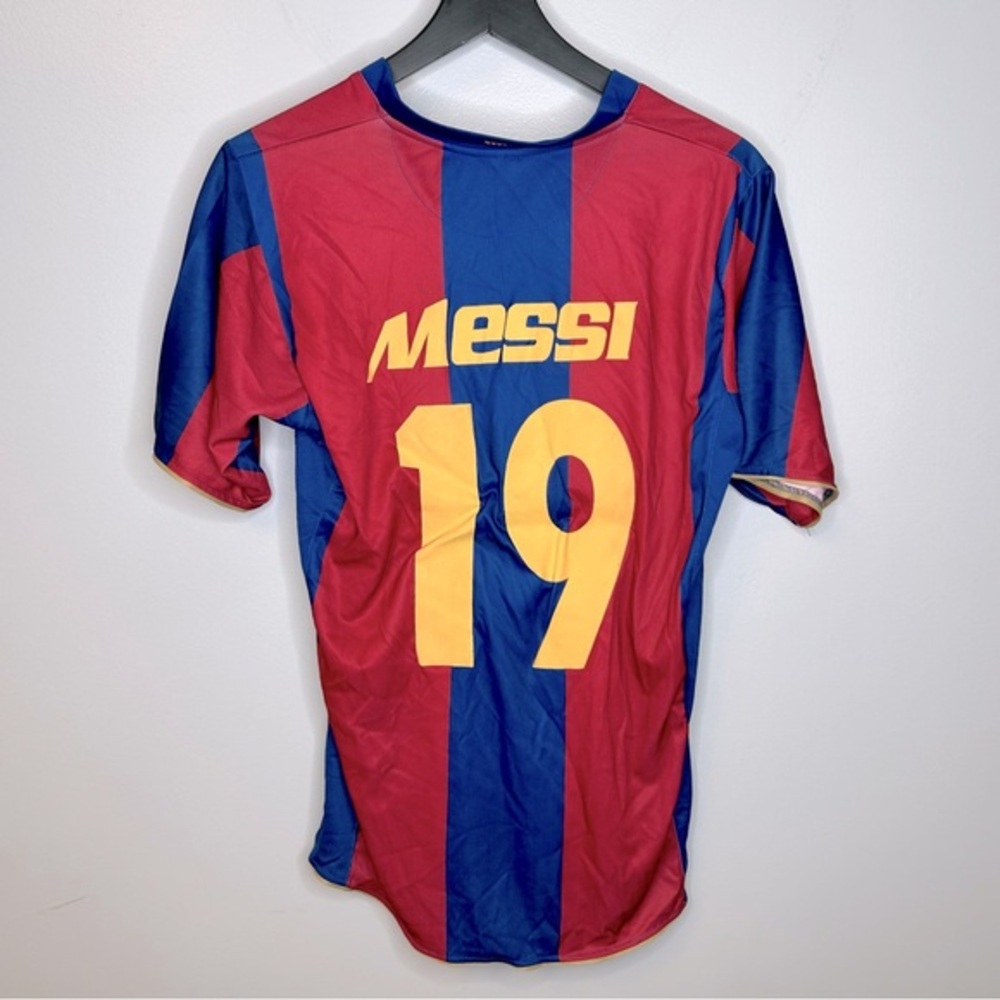 Messi Barca T-Shirt Size XL NWT